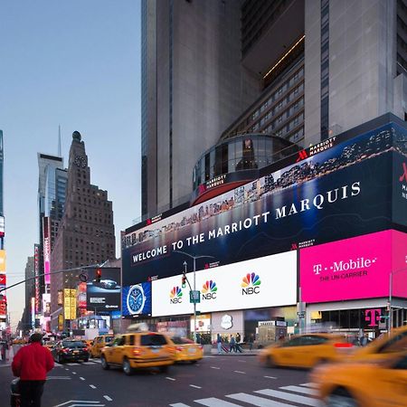 Hotel New York Marriott Marquis Esterno foto Marriott Marquis in 2018
