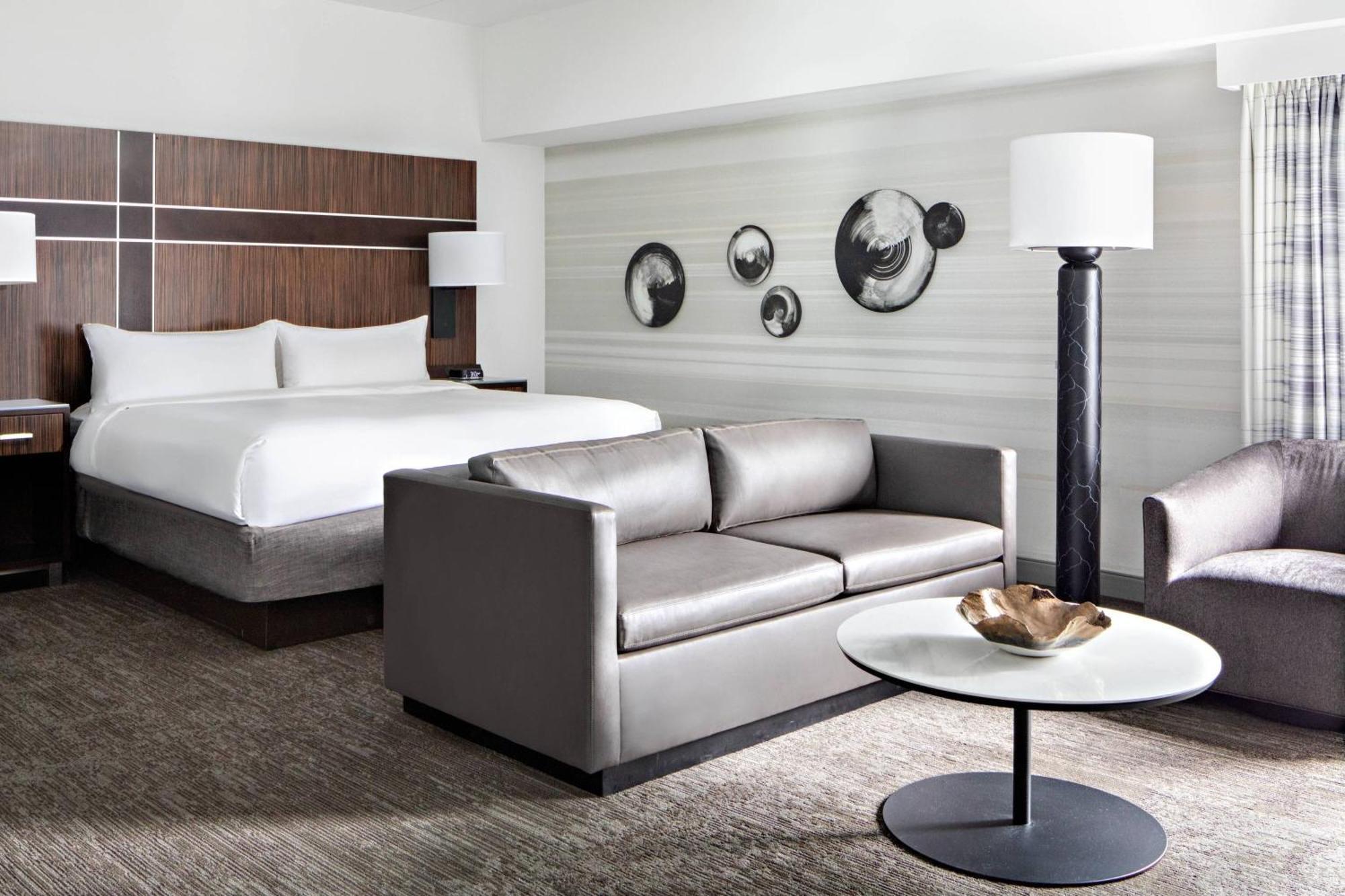Hotel New York Marriott Marquis Esterno foto A room at the Hotel Commonwealth